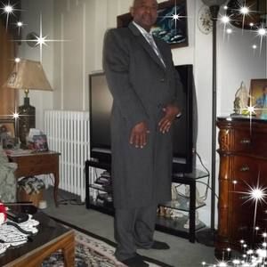 Meet your Posher, Robert